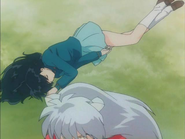 Otaku Gallery  / Anime e Manga / Inu-Yasha / Screen Shots / Episodi / 005 - Sesshomaru, il glaciale principe dei demoni / 202.jpg